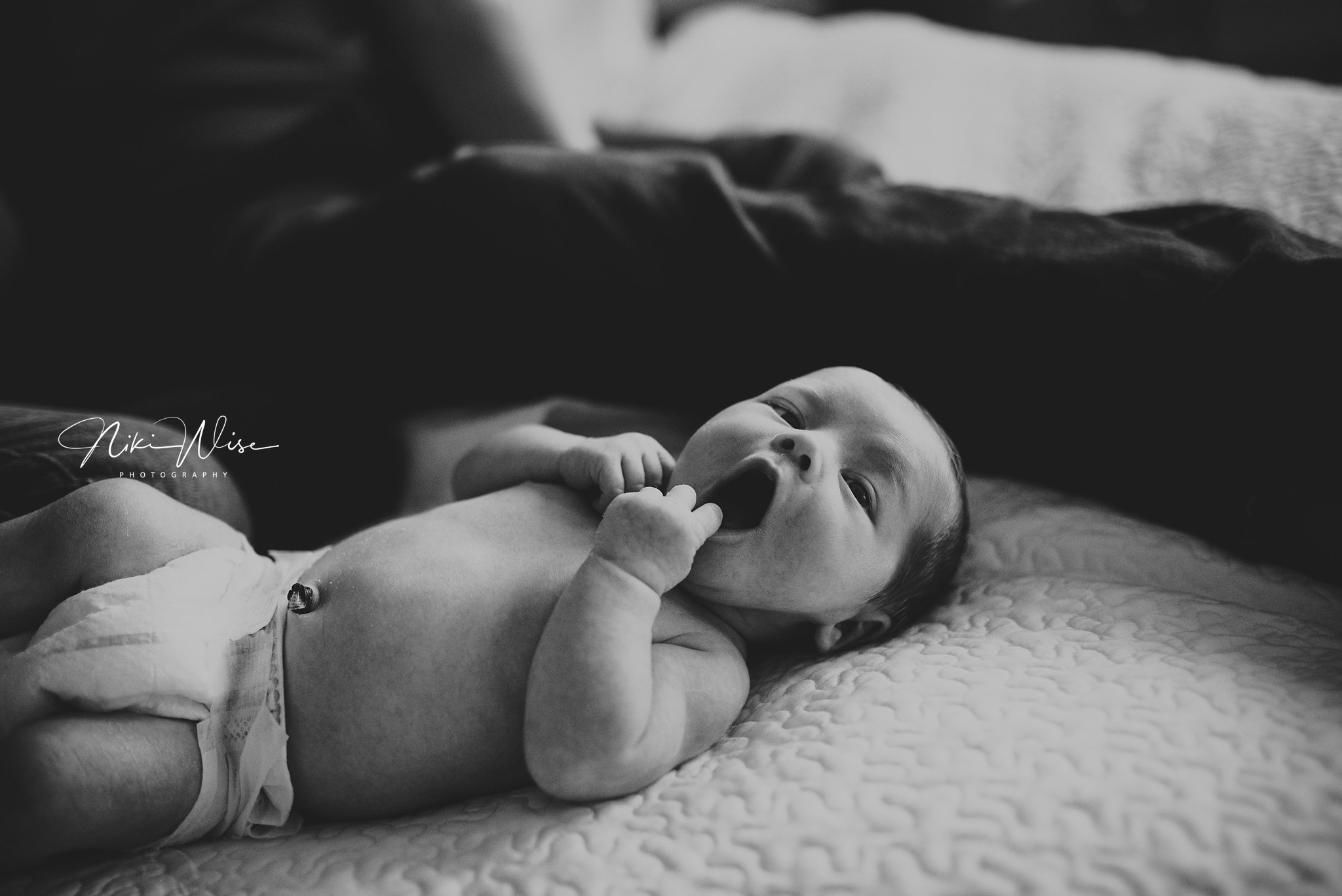 Fort Worth lifestyle newborn photographer